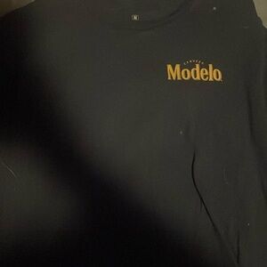 Modelo navy blue t-shirt medium
